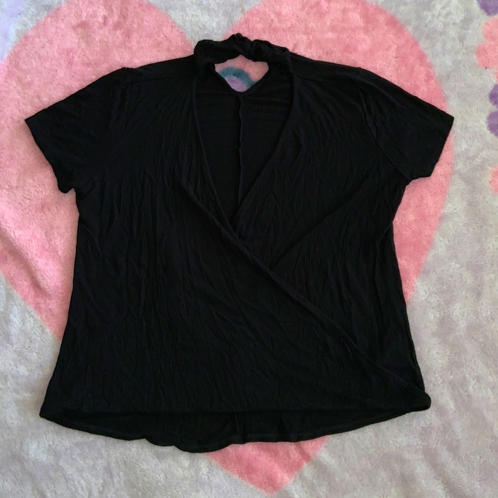 Shelly black keyhole wrap around choker top